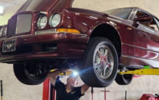 bentley-arnage-maroon-lift