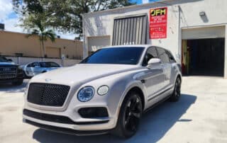 bentley-bentayga-white-jfm
